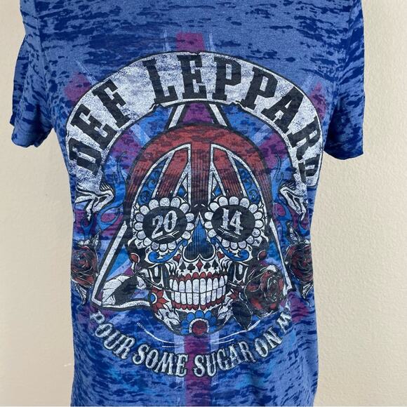 Def Leopard blue Burnout Short Sleeve Pour Some Sugar Jr Large Women's Small - Picture 2 of 8